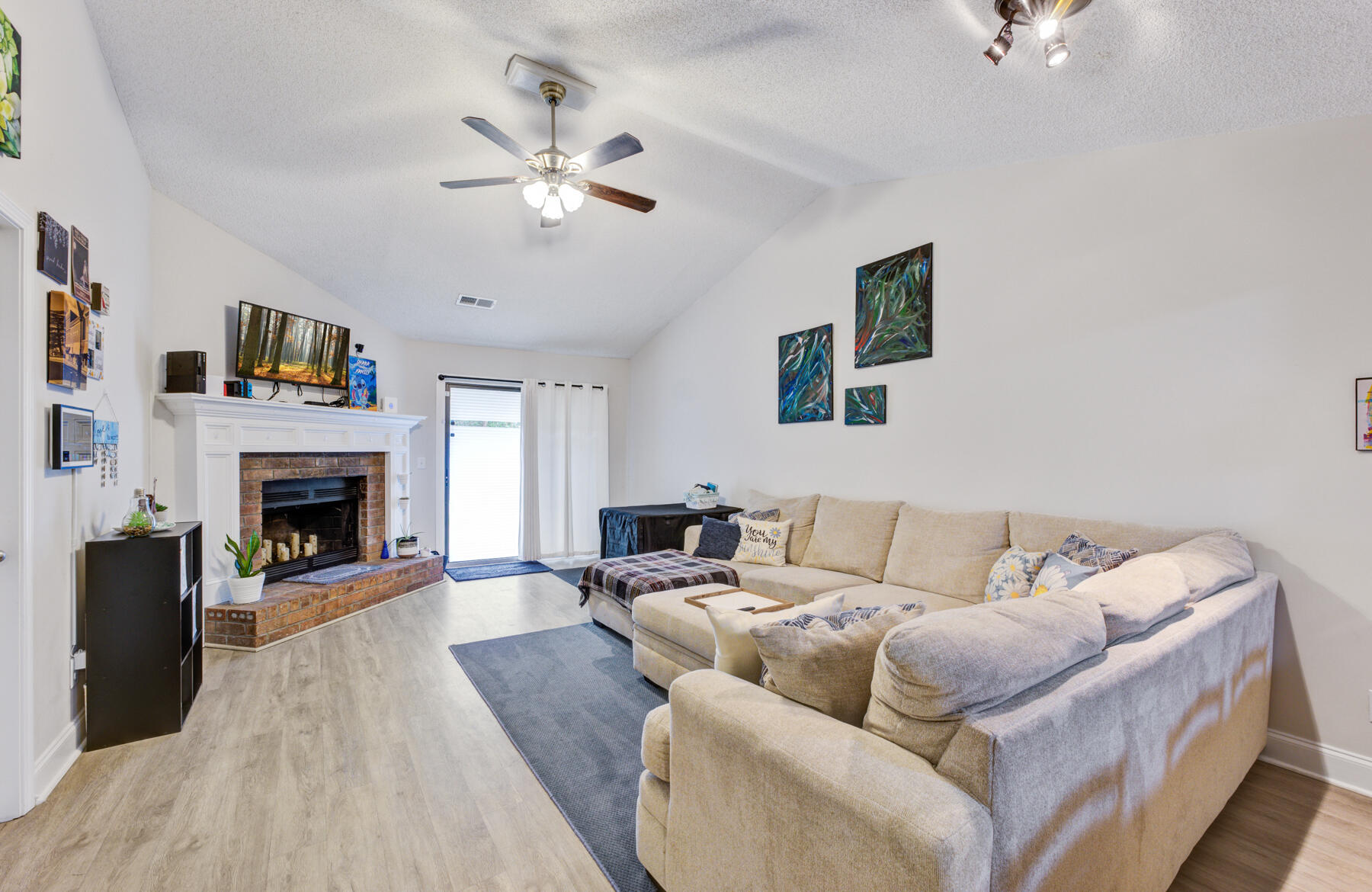 703 Temple Road, Unit B Ladson, SC 29456 - Photo 6 of 26 703 Temple Rd Unit b, Ladson SC (6)