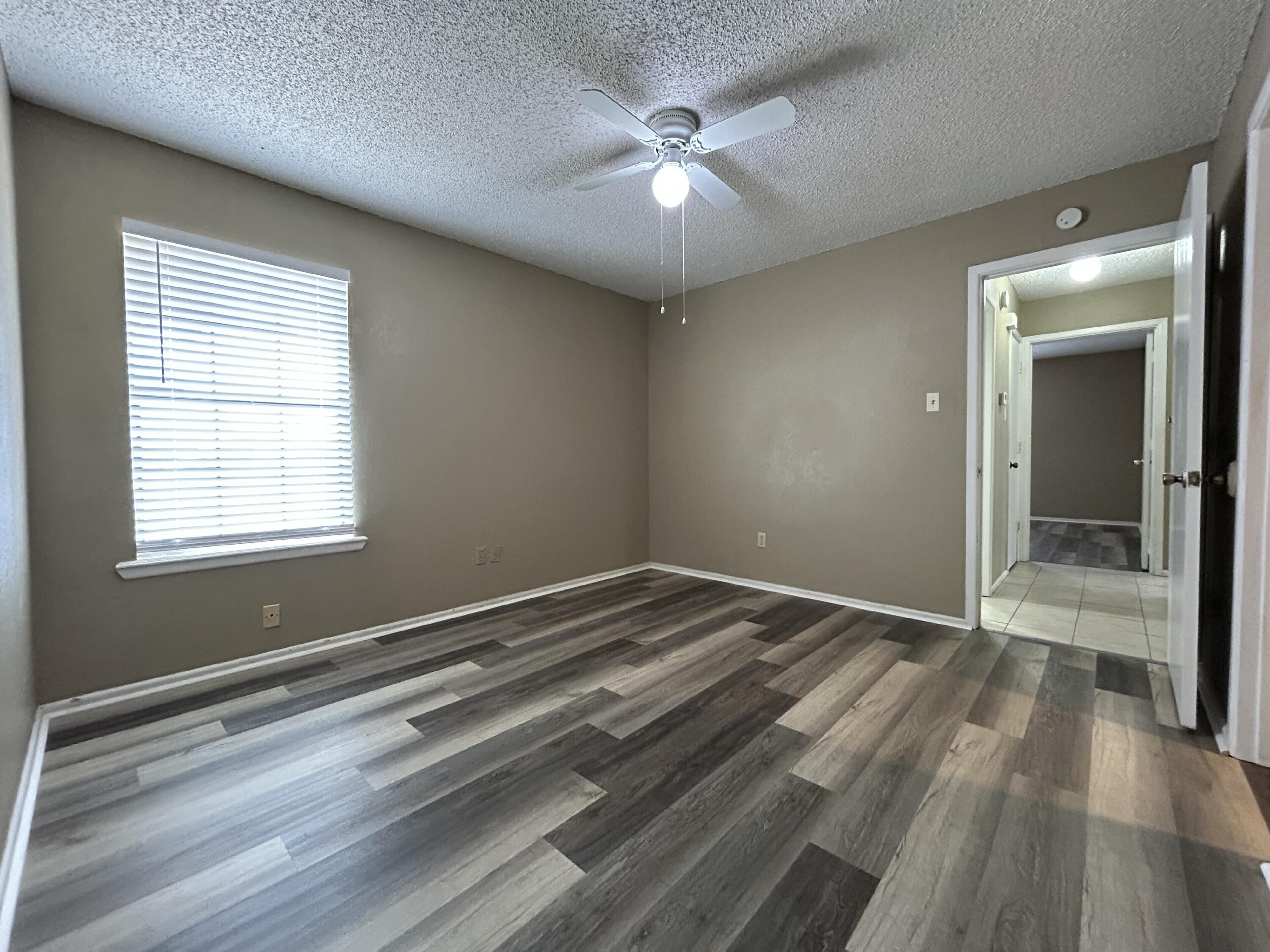 6101 37th Street, Unit B Lubbock, TX 79407 - Photo 10 of 11 IMG_1154