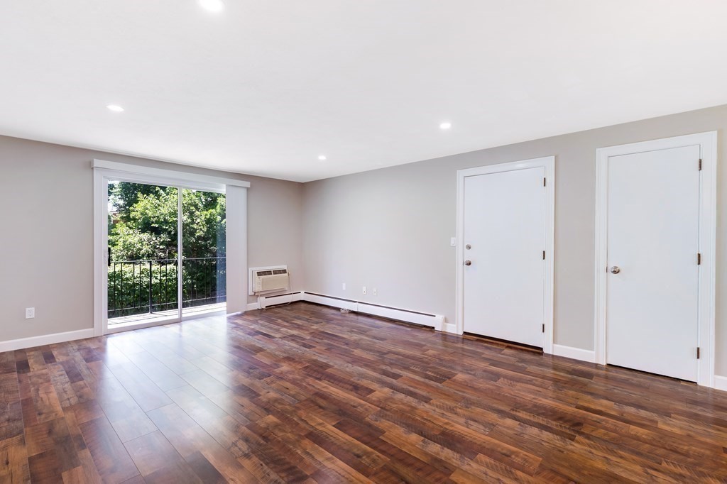 83 R Hobart Street, Unit D4 Danvers, MA 01923 - Photo 14 of 18 Gallery Image 14