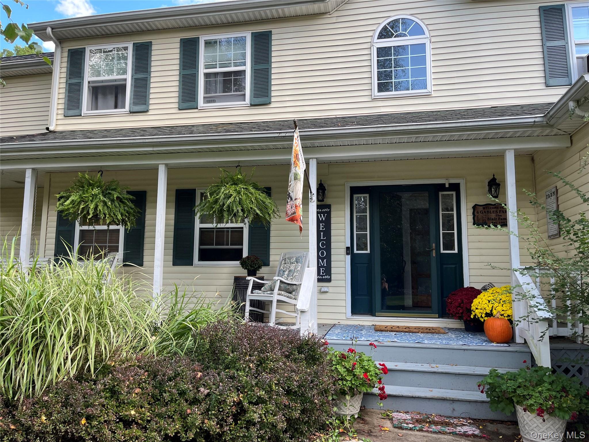124 Rutsonville Road Wallkill, NY 12589 - Photo 2 of 33 Enter your beautiful retreat.