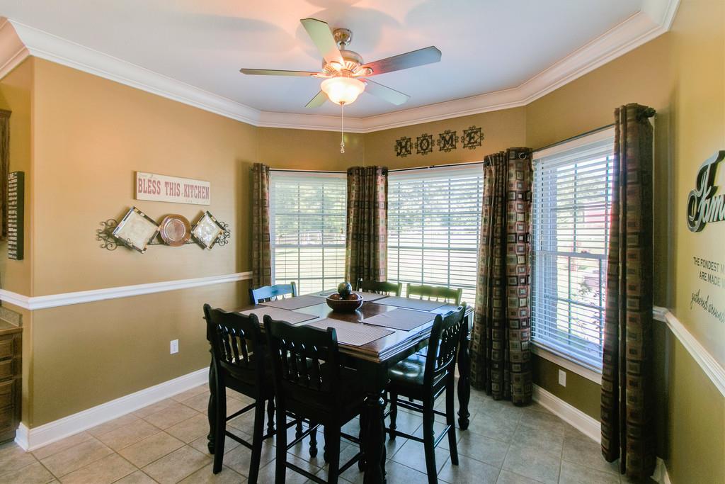 947 Bold Springs Road McEwen, TN 37101 - Photo 10 of 27 Breakfast room with wonderful views