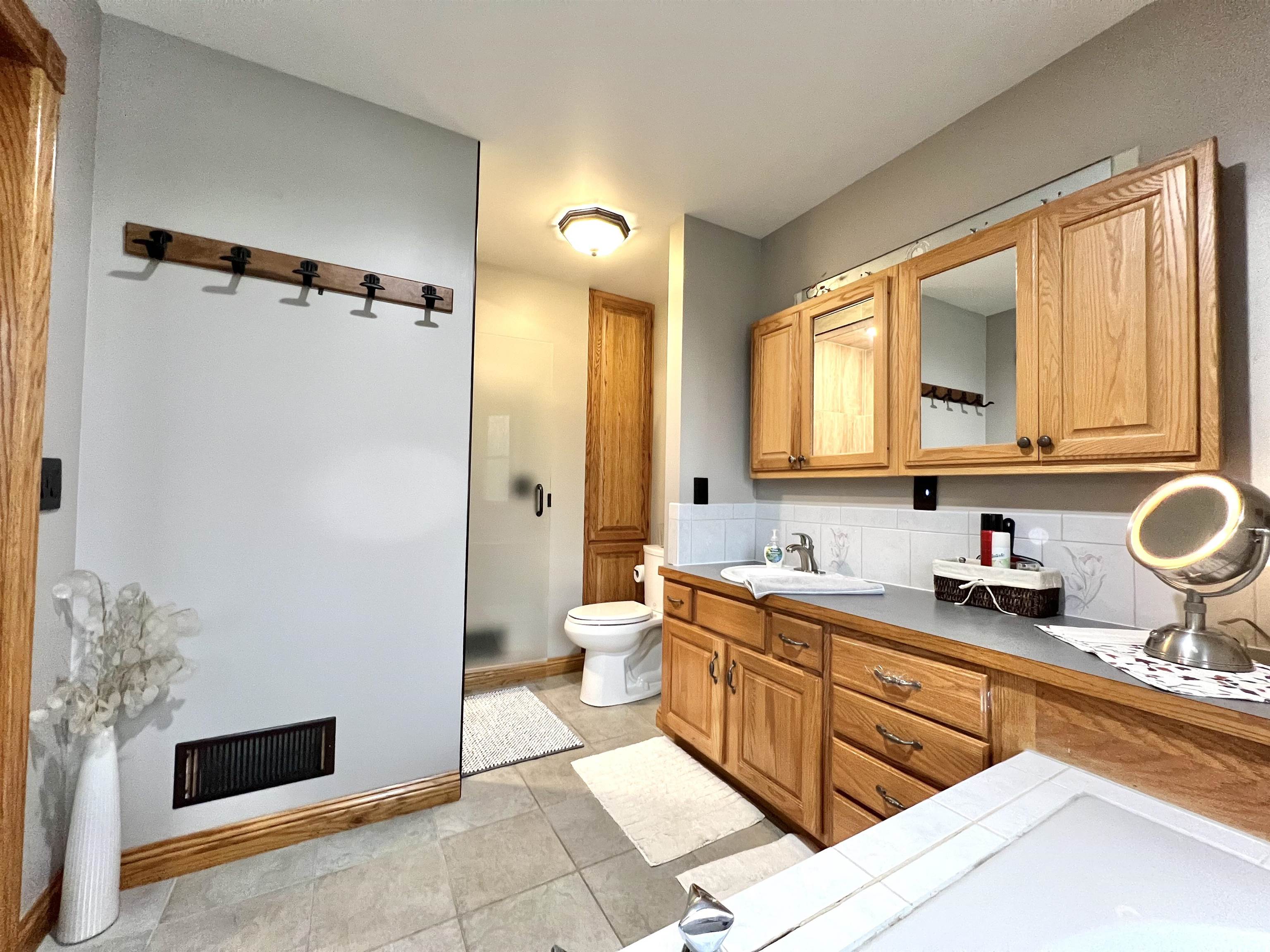6520 Chesaning Road Chesaning, MI 48616 - Photo 34 of 99 50094758-33.JPG