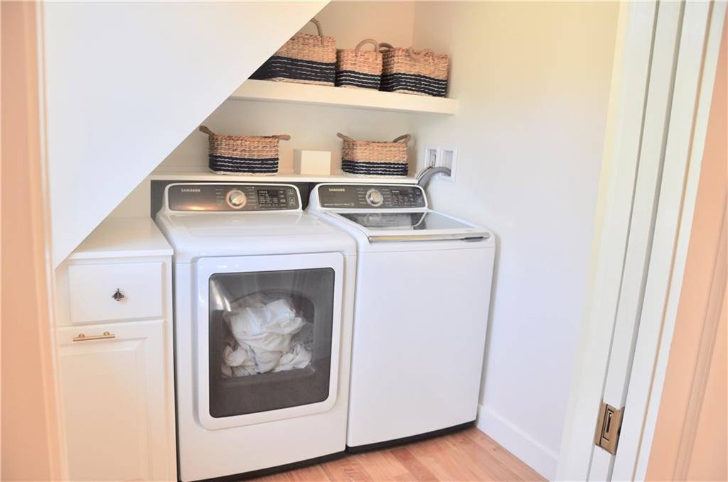14 Sykes Road Pemaquid, ME 04558 - Photo 9 of 15 Self contained laundry room on the...