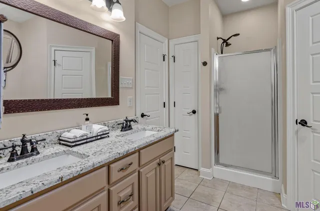 $285,000 | 9041 Willow Point Drive, Denham Springs, LA 70726