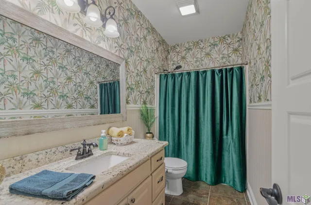 $285,000 | 9041 Willow Point Drive, Denham Springs, LA 70726