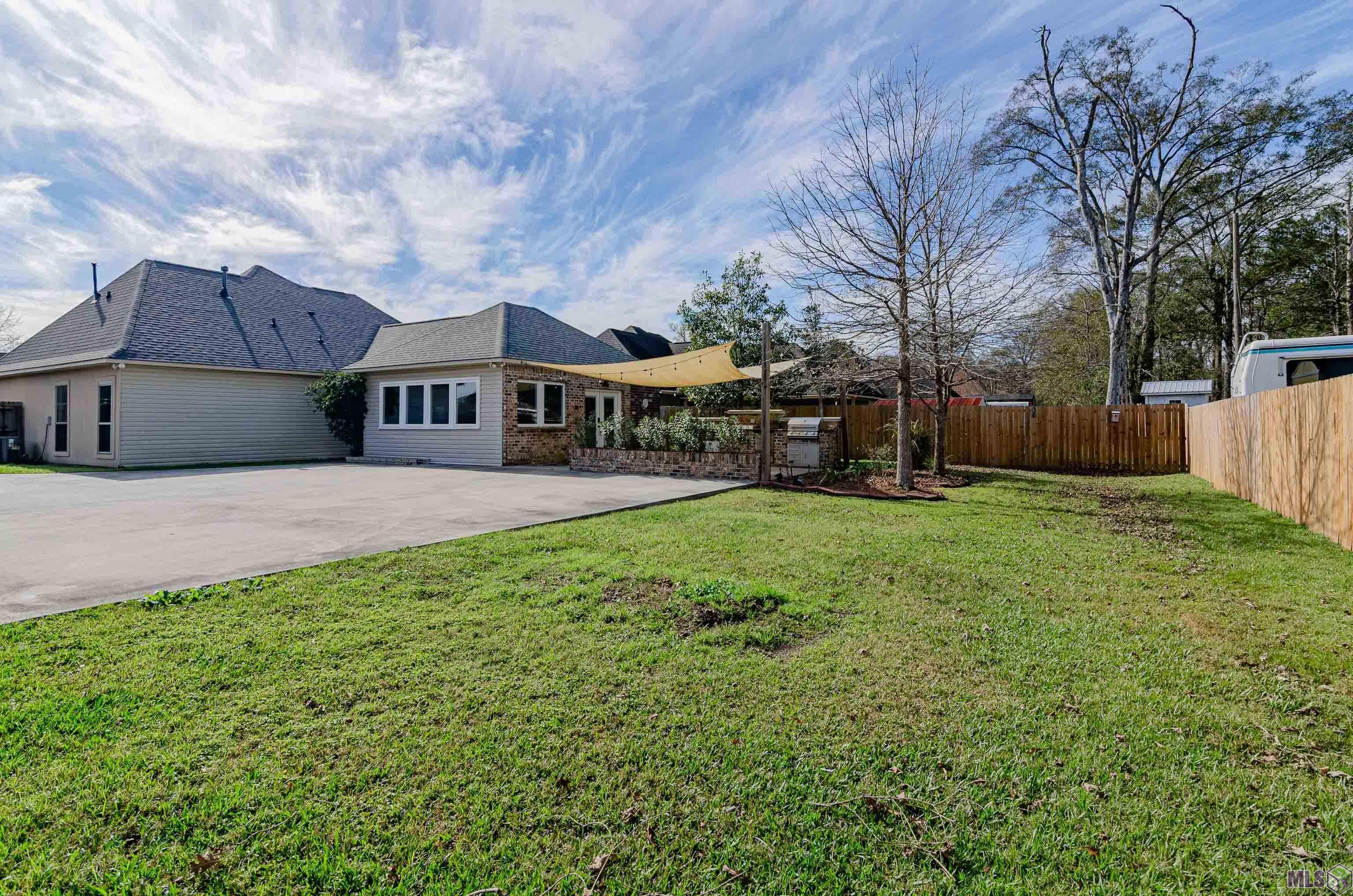 9041 Willow Point Drive Denham Springs, LA 70726 - Photo 18 of 22