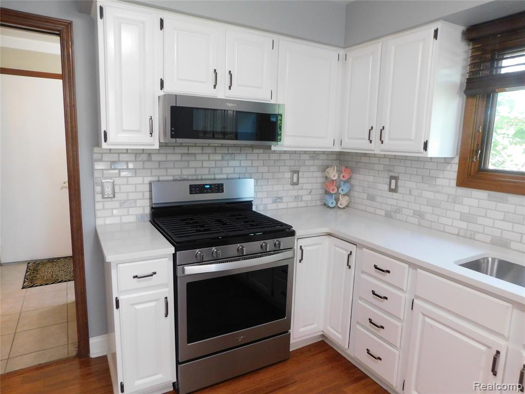 2800 Ranieri Drive Troy, MI 48085 - Photo 32 of 63