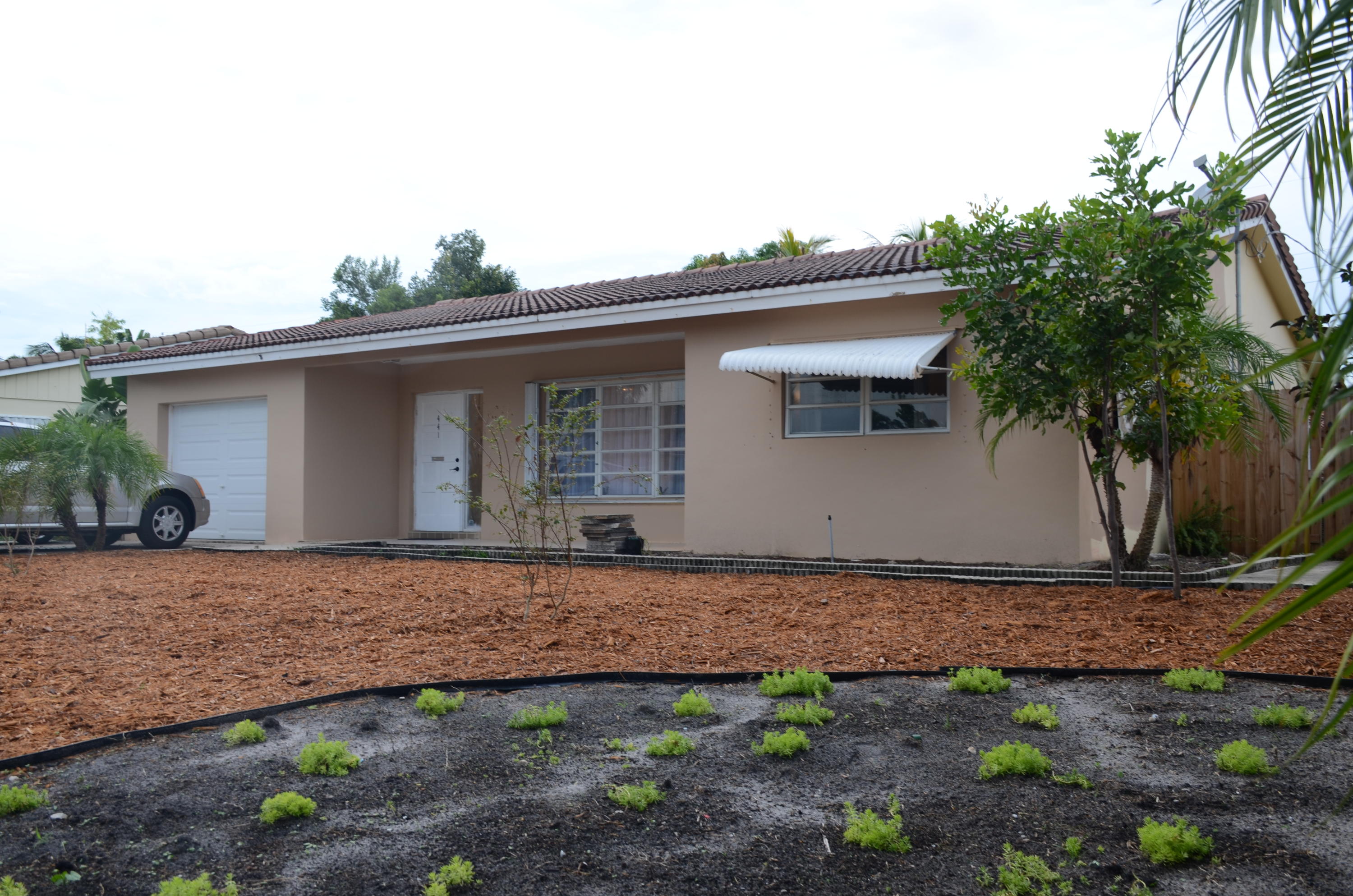 441 Northeast 25th Terrace Boca Raton, FL 33431 - Photo 2 of 25 DSC_6477