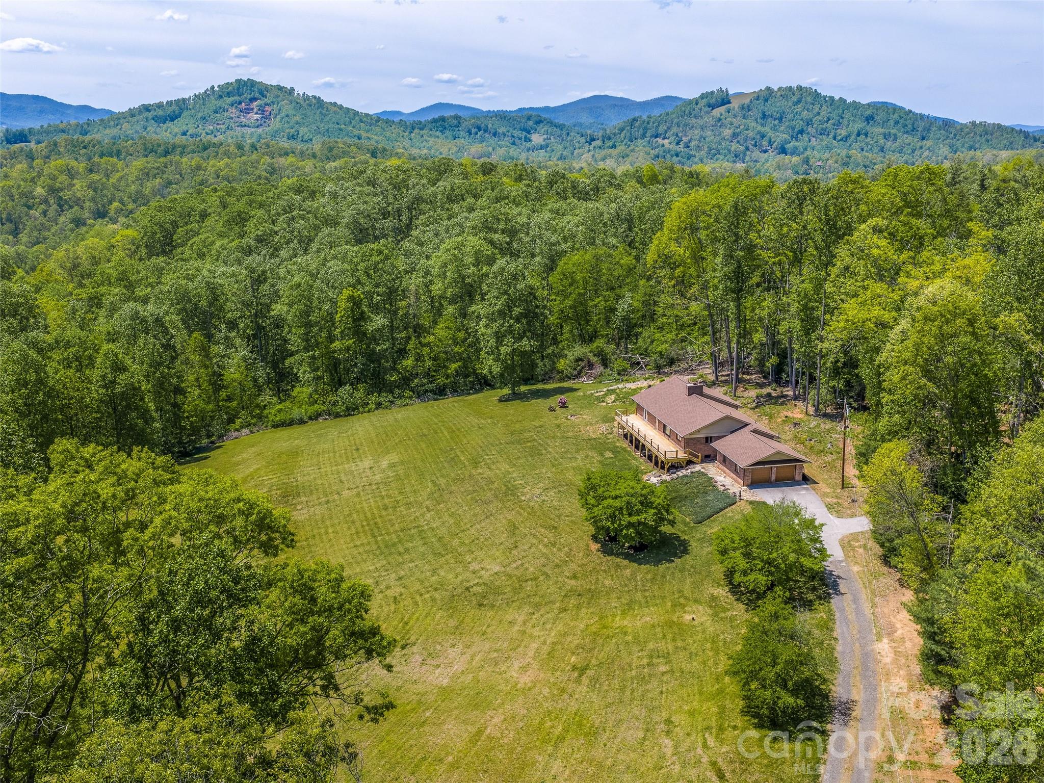 195 Red Bird Road Spruce Pine, NC 28777 - Photo 3 of 48