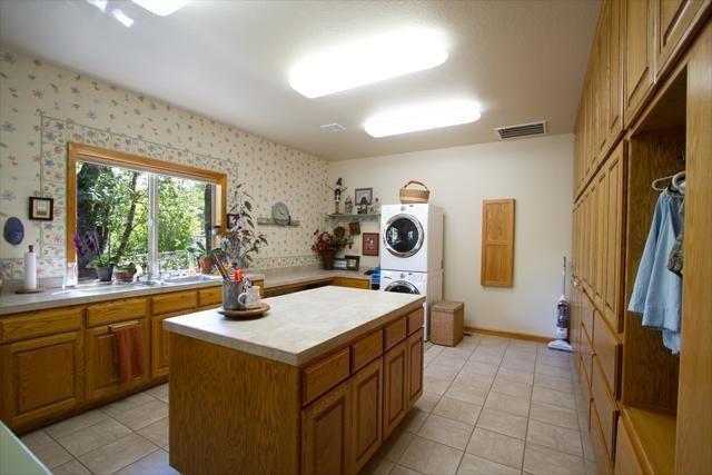 1076 North Pinnon Road Grants Pass, OR 97526 - Photo 15 of 25 Additional Photo