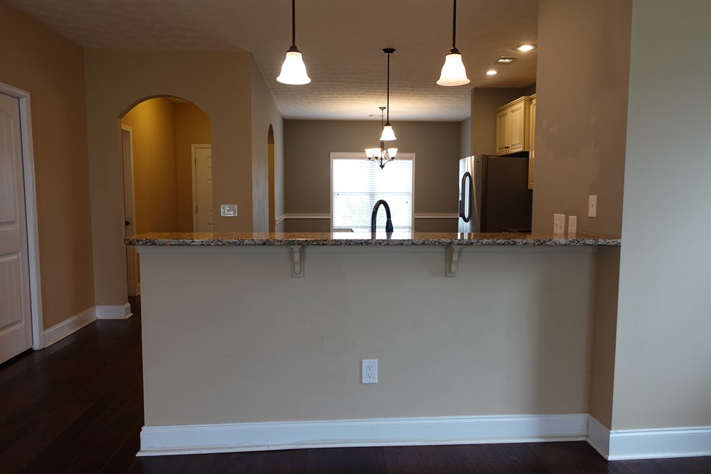 9981 Coppice Court Midland, GA 31820 - Photo 9 of 33 a view of lobby with lamp