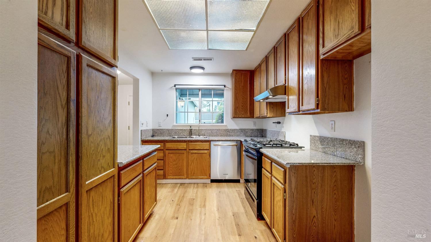 1770 Marlow Road Santa Rosa, CA 95401 - Photo 15 of 56