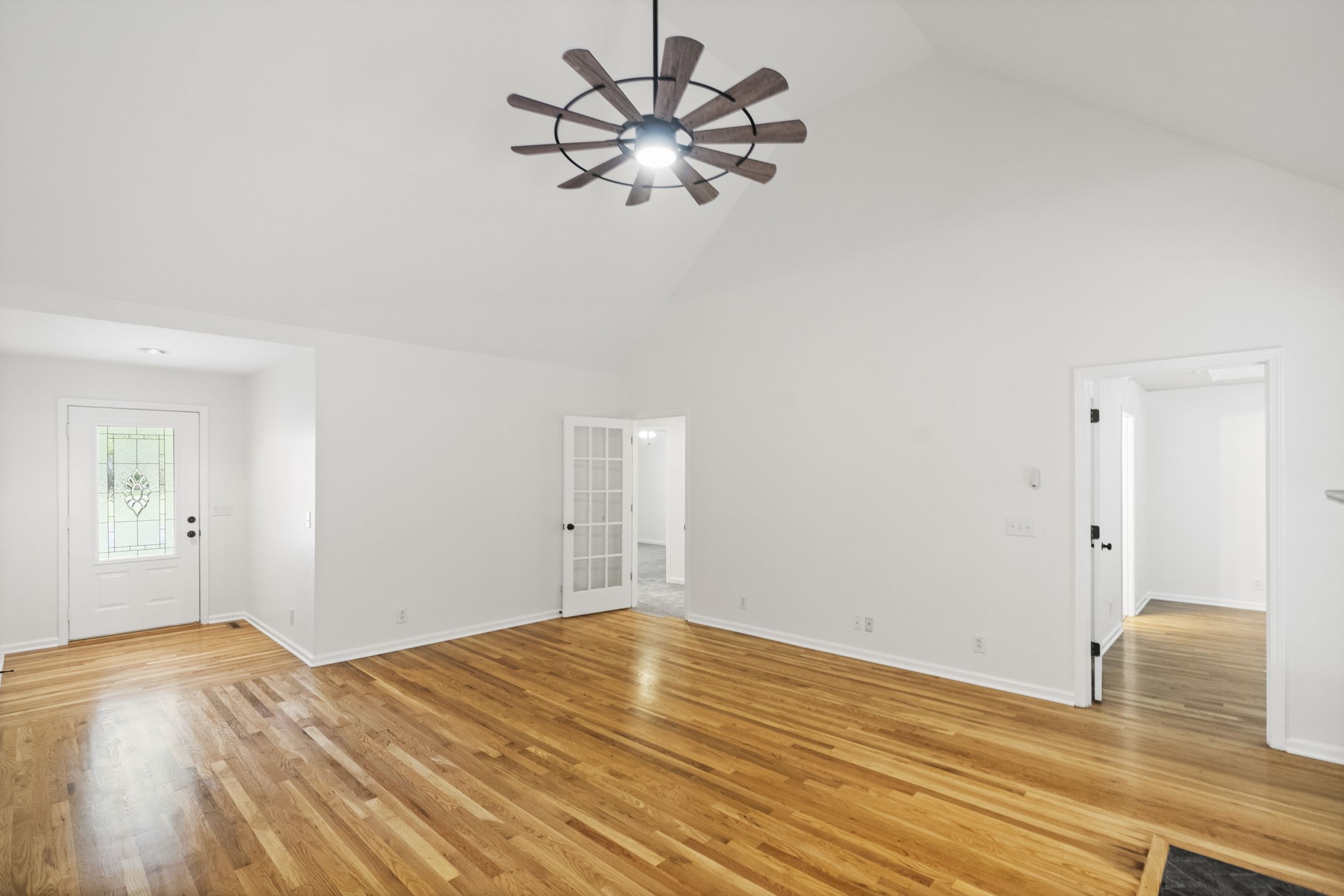 164 Foxrun Springfield, TN 37172 - Photo 6 of 37 a view of empty room with wooden floor and ceiling fan