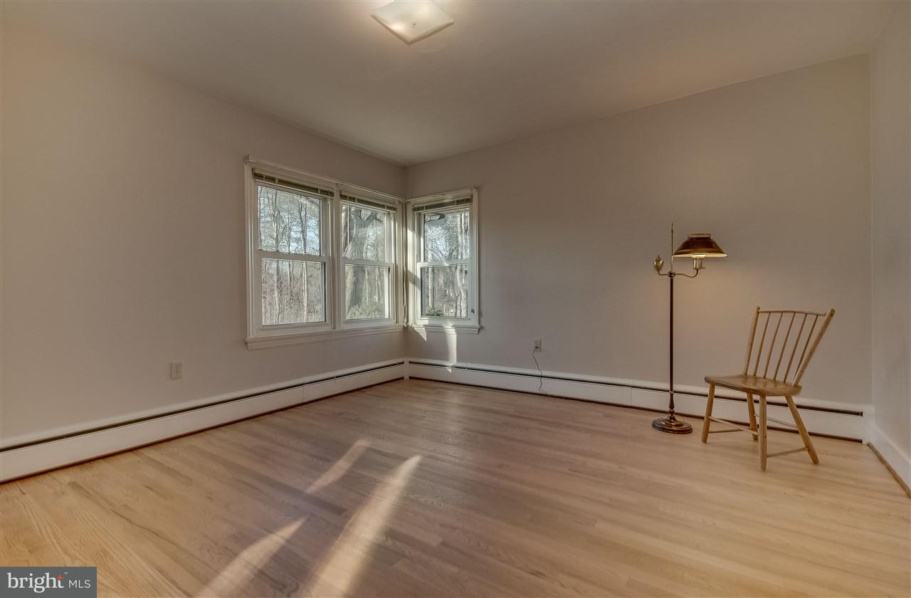 1501 Knollcrest Road Harrisburg, PA 17112 - Photo 8 of 23 Gallery Image 8