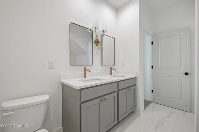 $1,975 | 210 Steiner Oaks, Lafayette, LA 70508