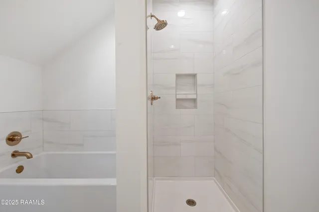 $1,895 | 210 Steiner Oaks, Lafayette, LA 70508