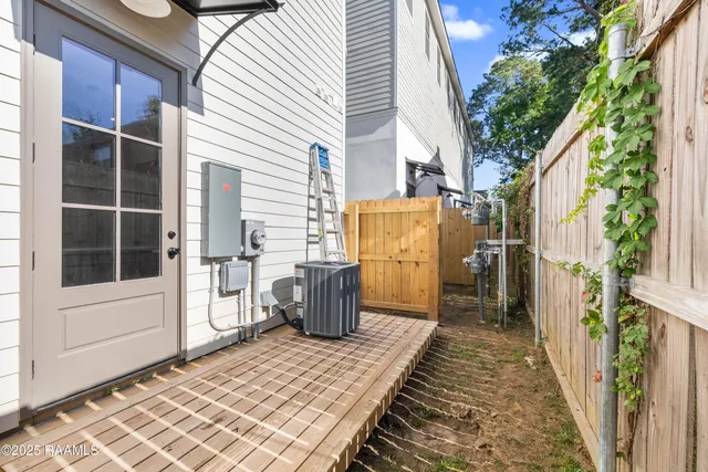 $1,975 | 210 Steiner Oaks, Lafayette, LA 70508