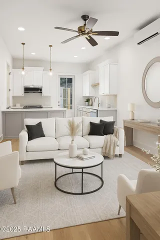 $1,975 | 210 Steiner Oaks, Lafayette, LA 70508