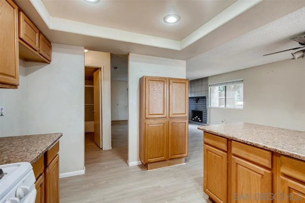 5415 Rocking Horse Lane Oceanside, CA 92057 - Photo 10 of 24 Gallery Image 10
