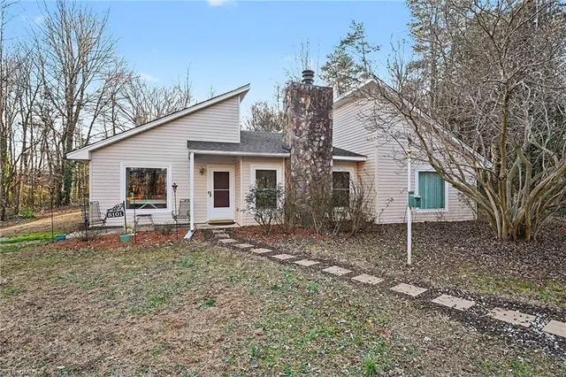 $380,000 | 8101 Eastridge Road, Oak Ridge, NC 27310