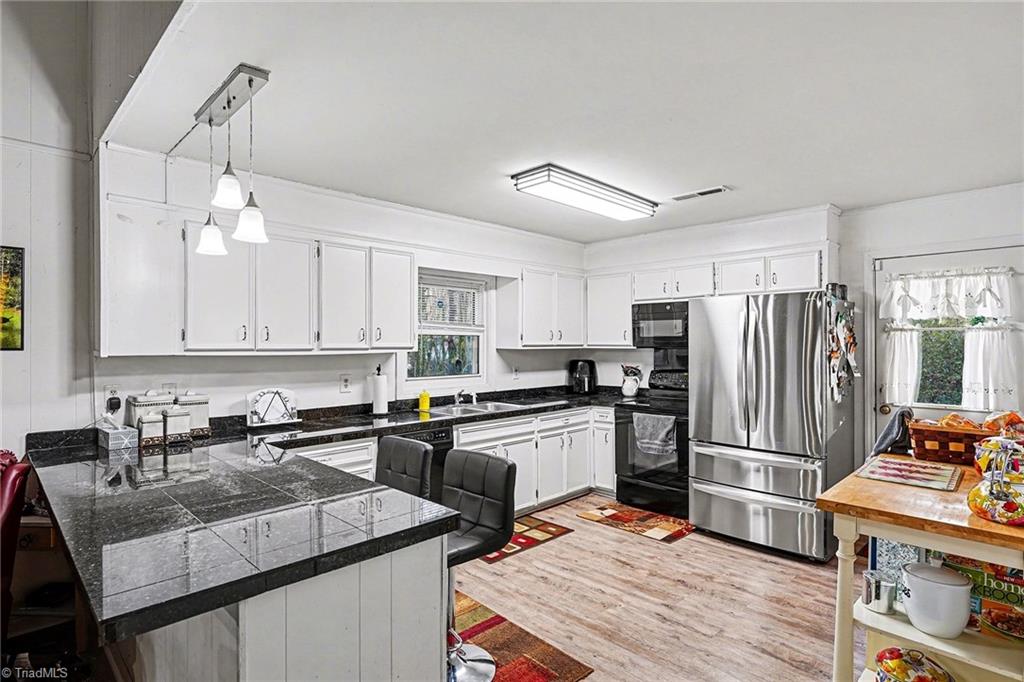 8101 Eastridge Road Oak Ridge, NC 27310 - Photo 11 of 24