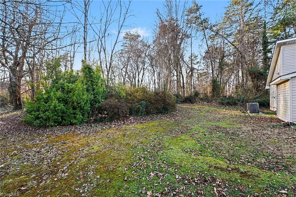 8101 Eastridge Road Oak Ridge, NC 27310 - Photo 23 of 24