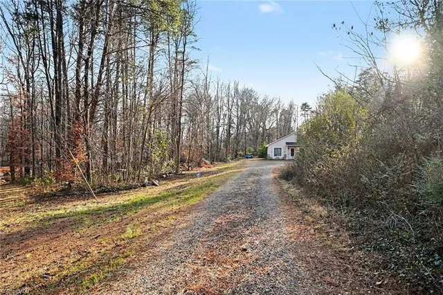 $380,000 | 8101 Eastridge Road, Oak Ridge, NC 27310