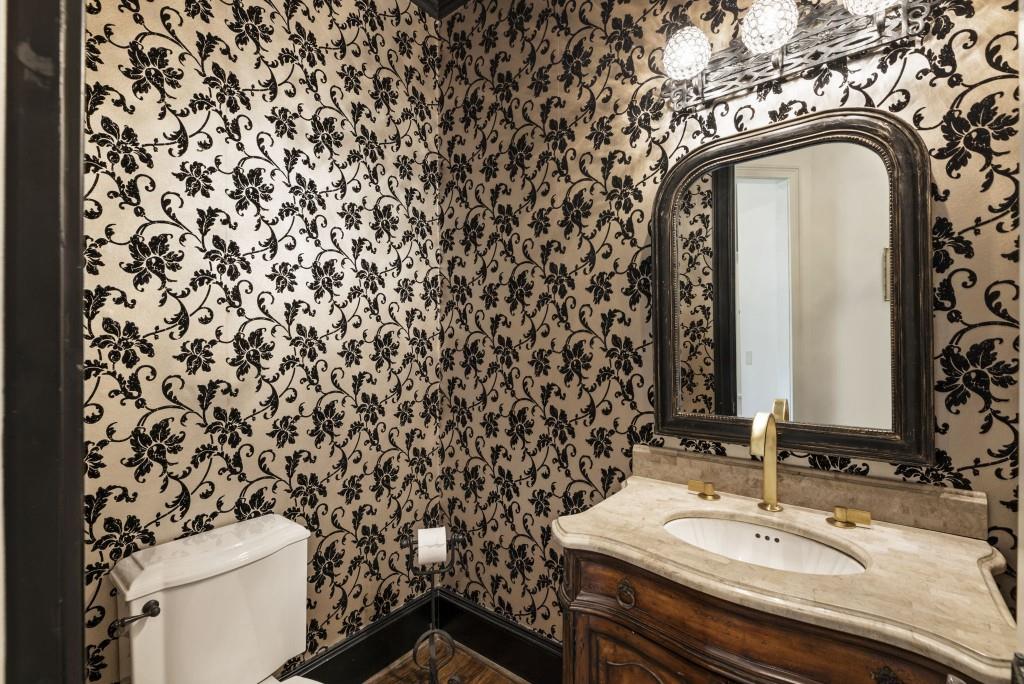 2810 Manor Bridge Drive Milton, GA 30004 - Photo 32 of 70 a bathroom with a sink toilet and mirror