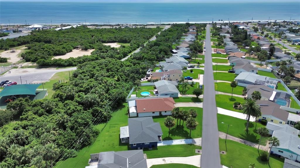 33 Rivocean Drive Ormond Beach, FL 32176 - Photo 27 of 31 an aerial view of multiple house