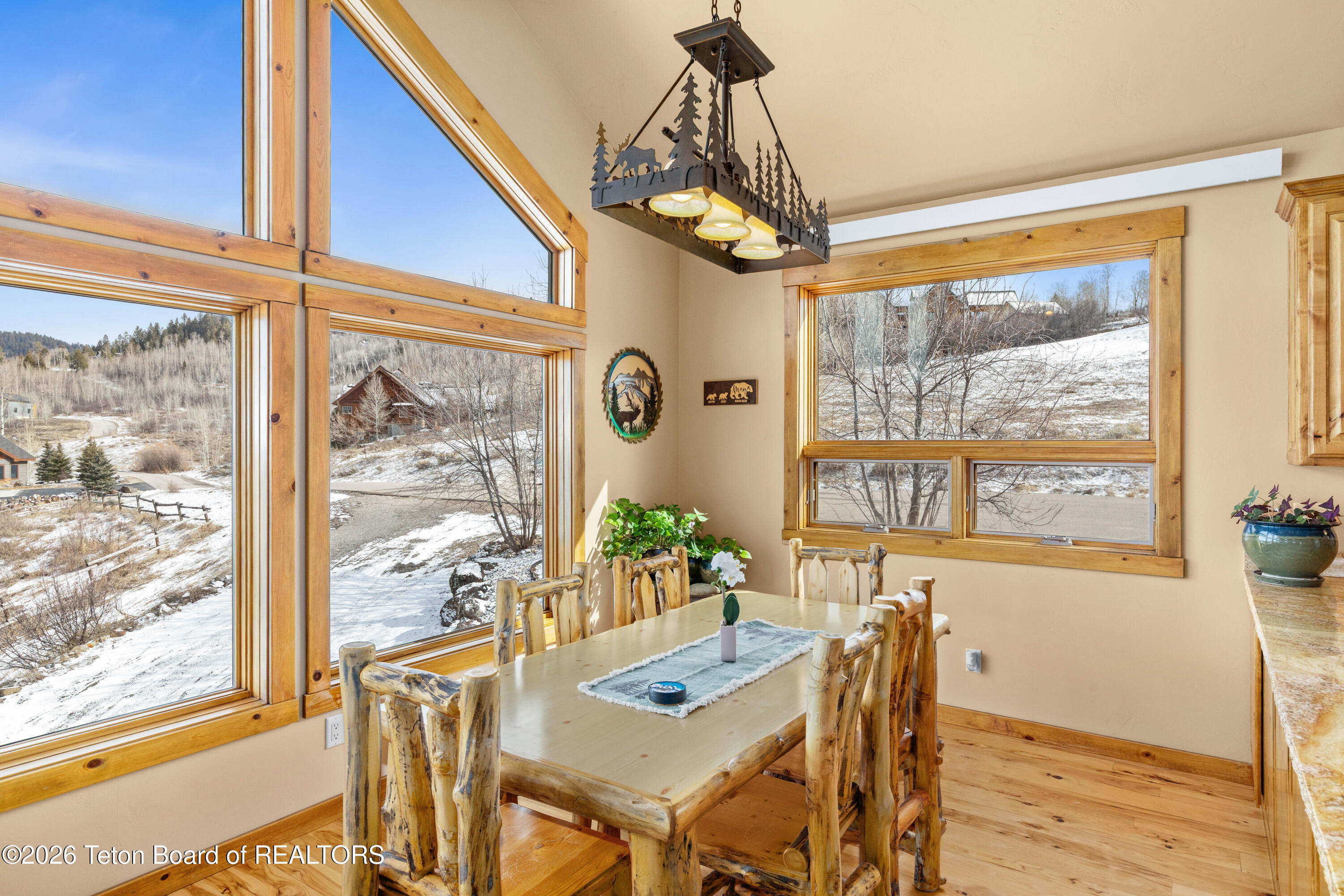 140 Marten Place Alpine, WY 83128 - Photo 13 of 45 IMG_1353 (1)