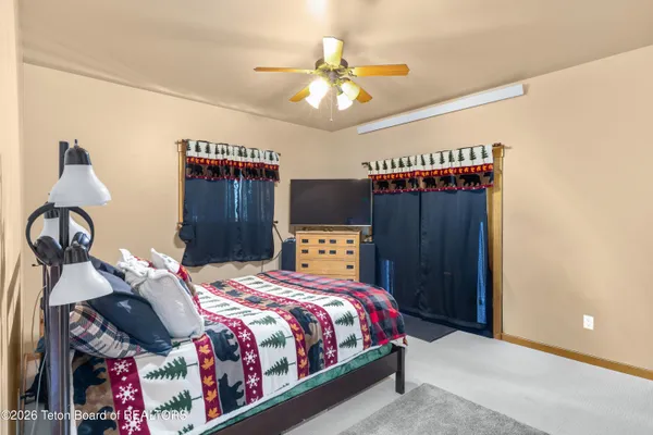 $1,299,000 | 140 Marten Place, Alpine, WY 83128