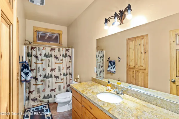 $1,299,000 | 140 Marten Place, Alpine, WY 83128