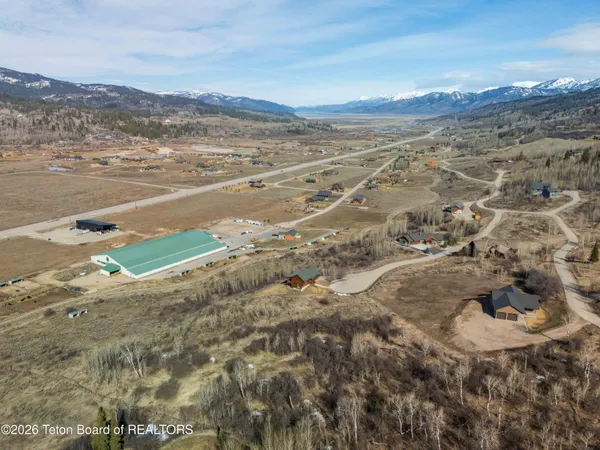 $1,299,000 | 140 Marten Place, Alpine, WY 83128