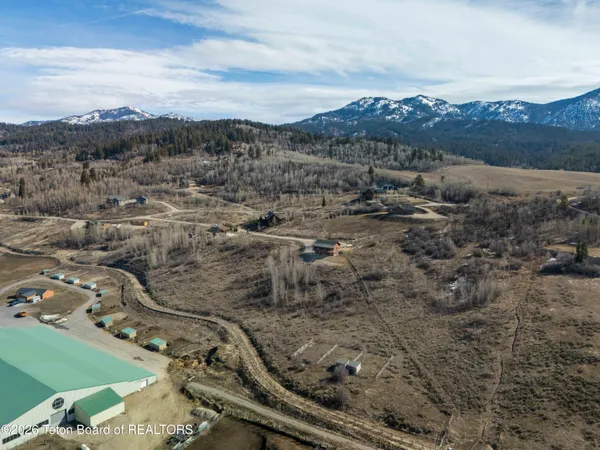 $1,299,000 | 140 Marten Place, Alpine, WY 83128