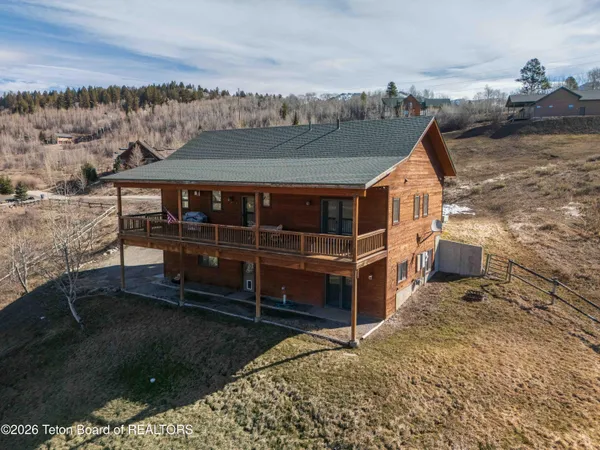 $1,299,000 | 140 Marten Place, Alpine, WY 83128