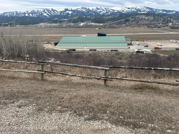 $1,299,000 | 140 Marten Place, Alpine, WY 83128
