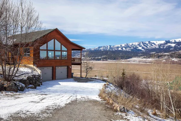 $1,299,000 | 140 Marten Place, Alpine, WY 83128