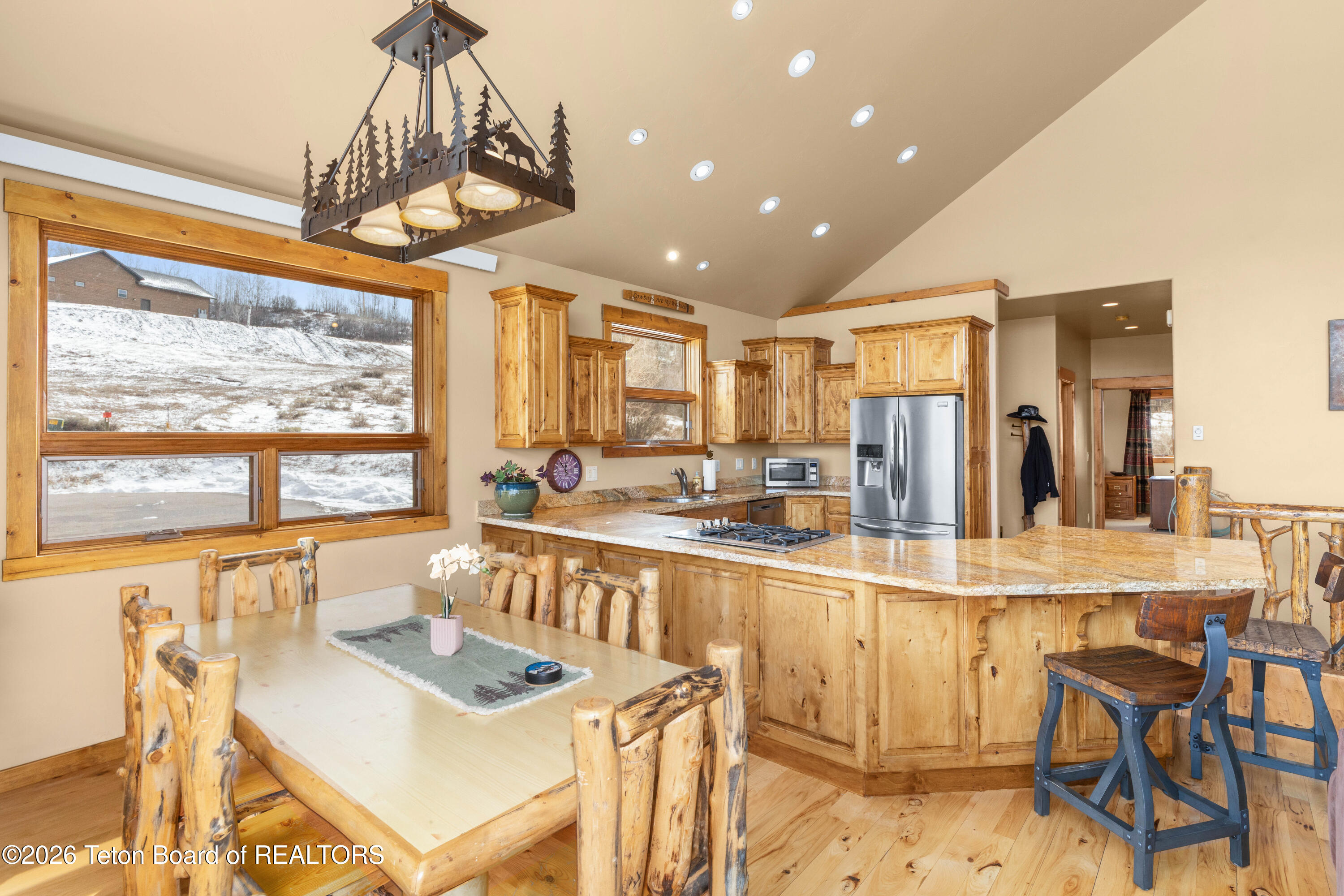 140 Marten Place Alpine, WY 83128 - Photo 10 of 45 IMG_1388