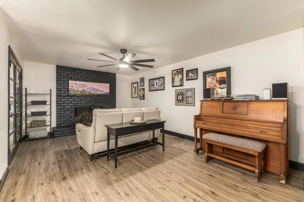 $3,500 | 617 East Ellis Drive, Tempe, AZ 85282