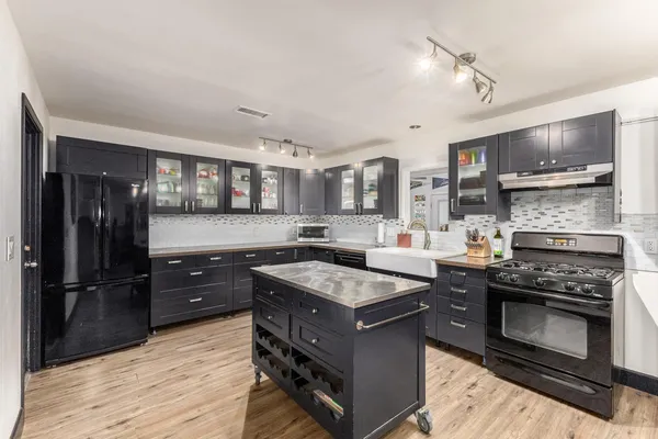 $3,500 | 617 East Ellis Drive, Tempe, AZ 85282