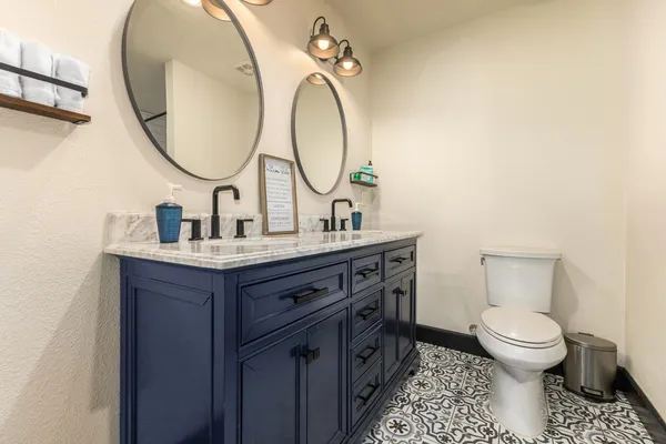 $3,500 | 617 East Ellis Drive, Tempe, AZ 85282