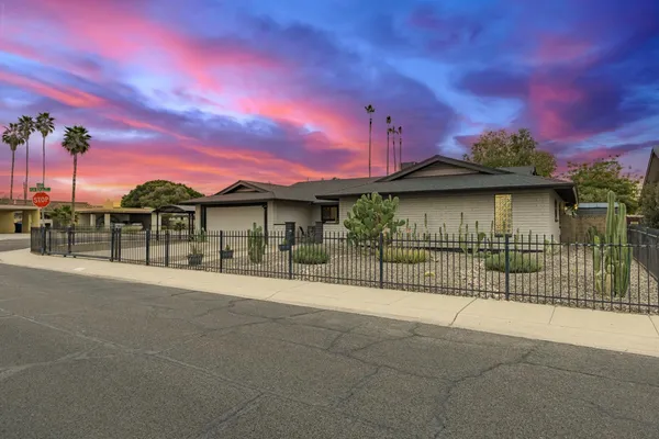 $3,500 | 617 East Ellis Drive, Tempe, AZ 85282