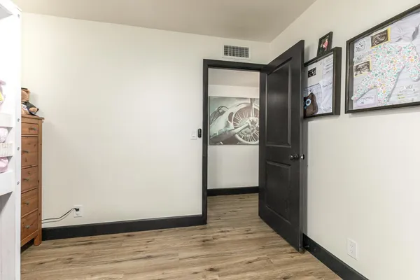 $3,500 | 617 East Ellis Drive, Tempe, AZ 85282