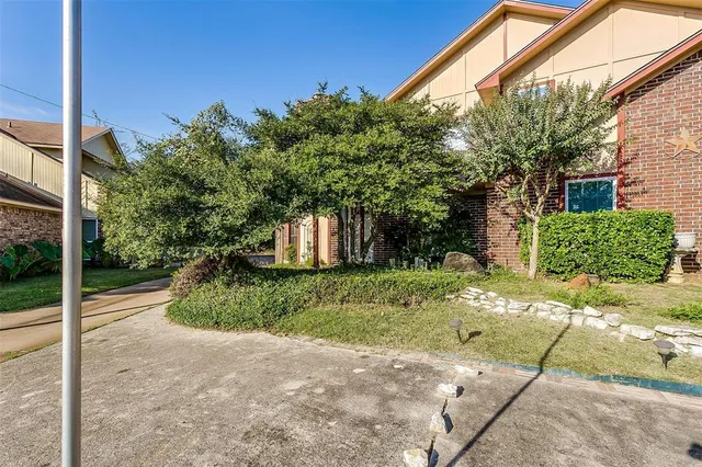 $1,550 | 5731 Bramblewood Court, Arlington, TX 76017