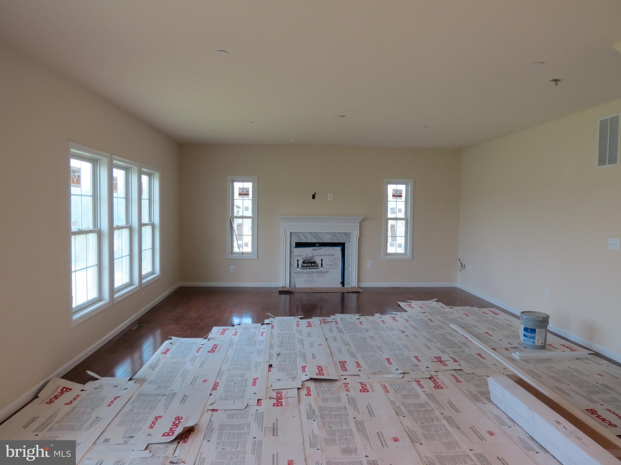 41 Wind Ridge Road Mount Airy, MD 21771 - Photo 12 of 30 Family room with 5" hardwood floors