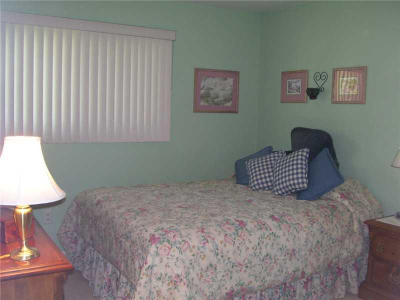7630 Brehob Road Indianapolis, IN 46217 - Photo 16 of 22 Gallery Image 16