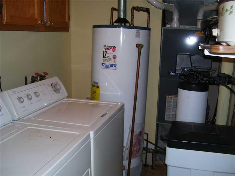 7630 Brehob Road Indianapolis, IN 46217 - Photo 20 of 22 Gallery Image 20