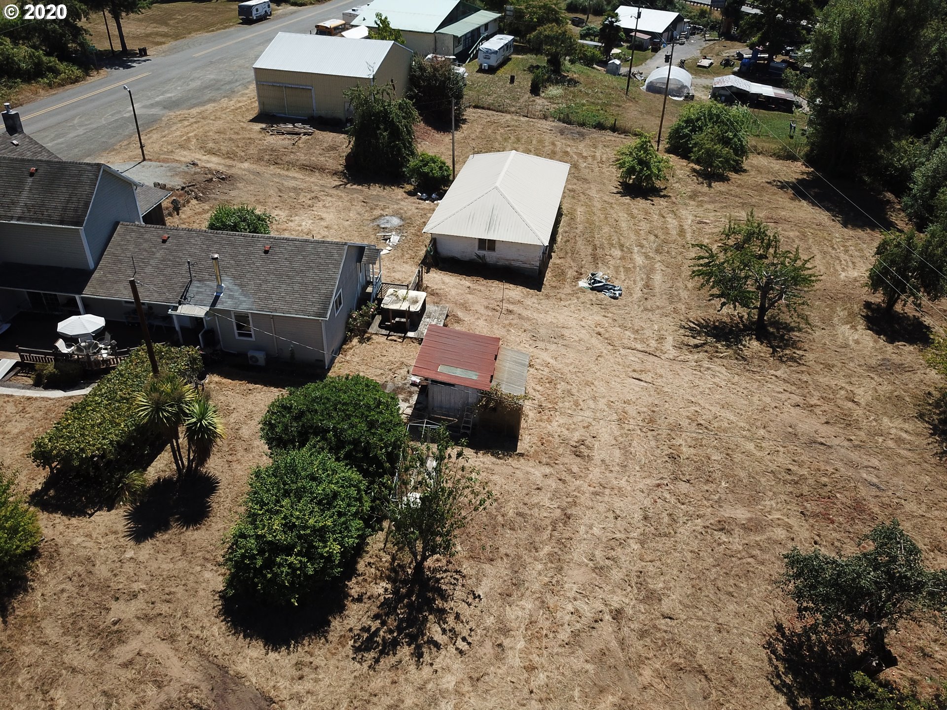 98332 Bridge Lane Myrtle Point, OR 97458 - Photo 11 of 26