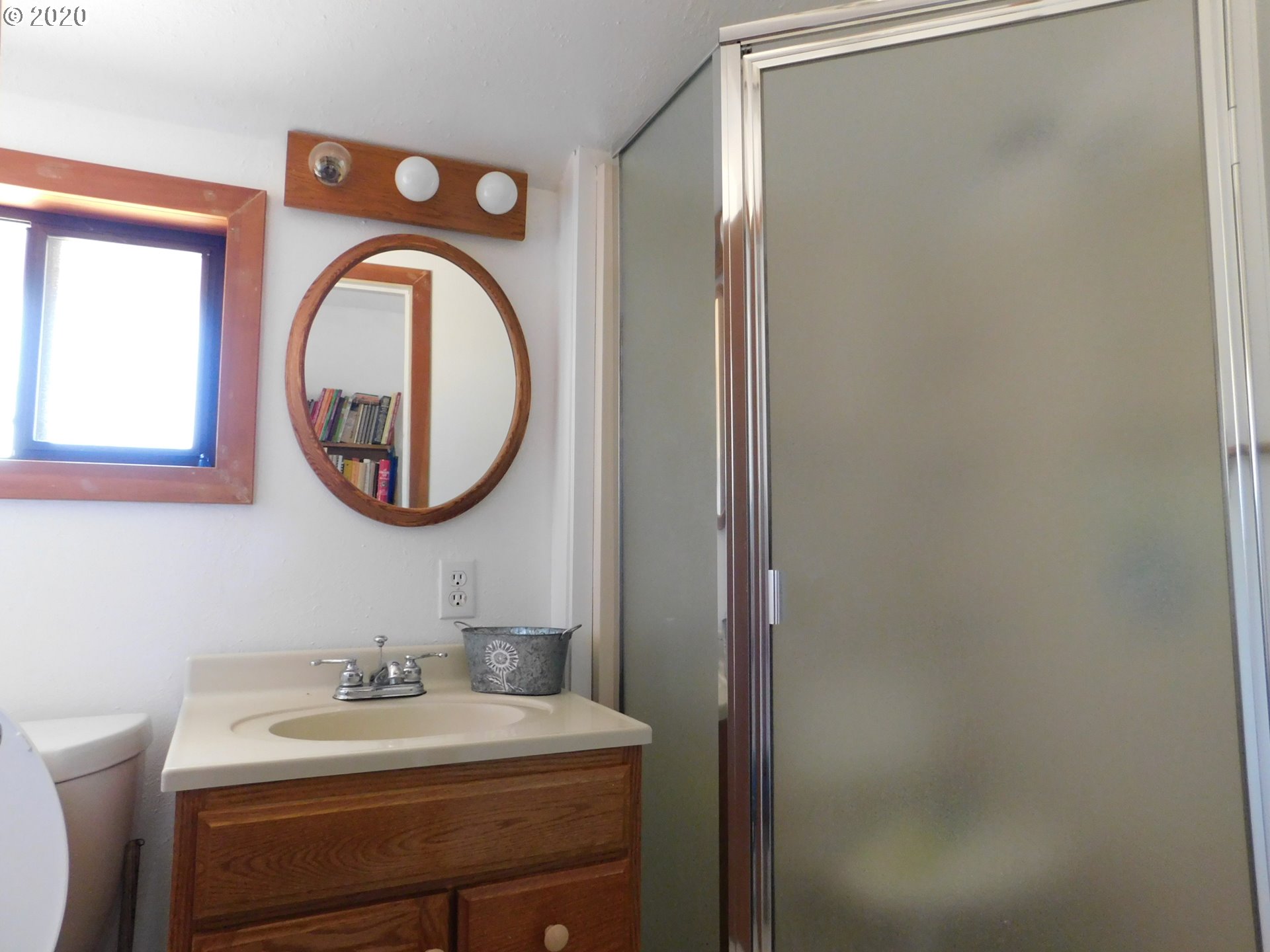 98332 Bridge Lane Myrtle Point, OR 97458 - Photo 22 of 26