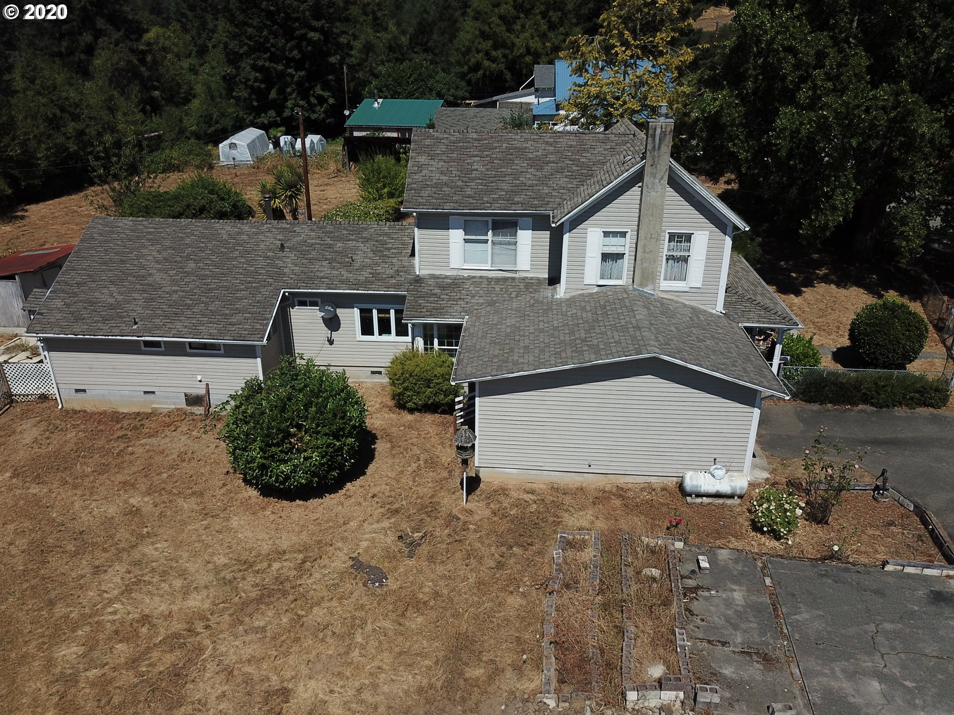 98332 Bridge Lane Myrtle Point, OR 97458 - Photo 7 of 26